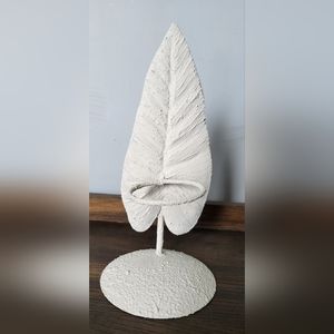 Refurbished leaf candle holder